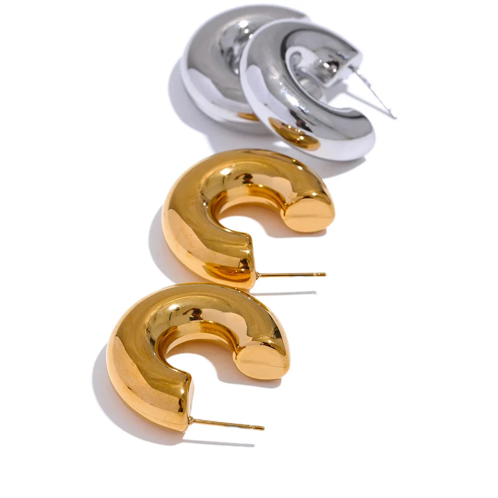 Bold Elegance: Gold Chunky Huggie Earrings - Image 2