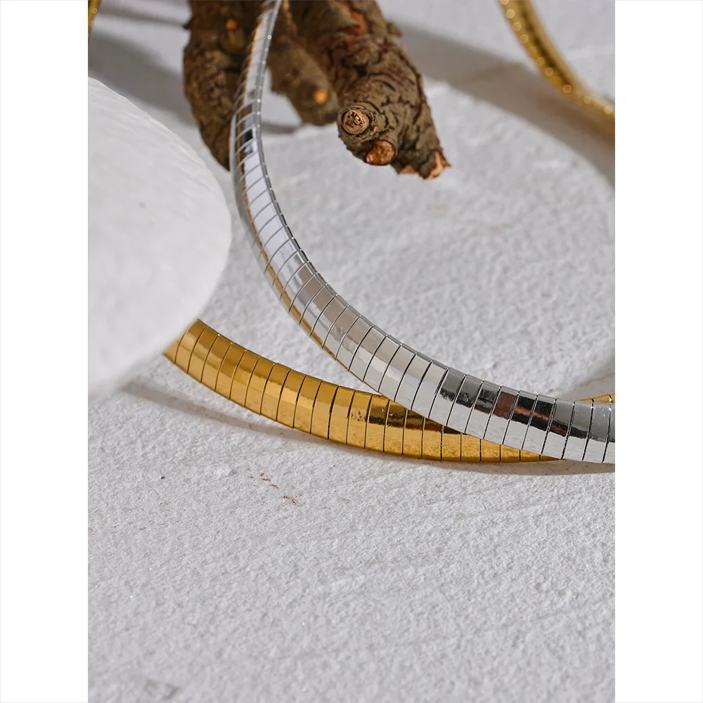 Gold Flat Snake Choker Necklace - Image 8