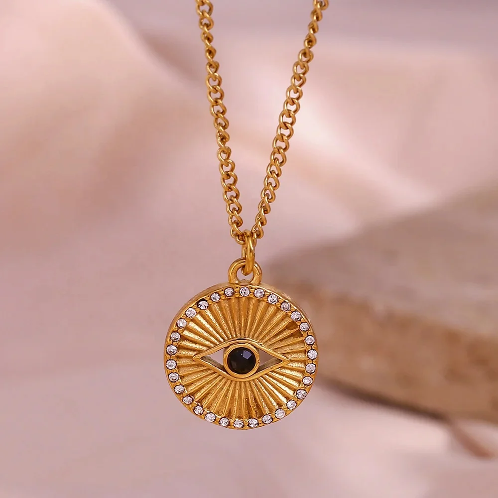 Golden Gaze: Evil Eye Gold Necklace - Image 4