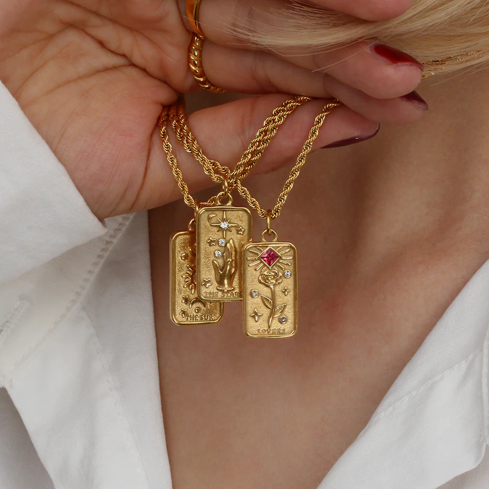 Lovers - Tarot card  18k Necklace - Image 4