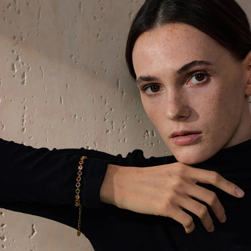 Lumière - White Round Bezel Bracelet - Image 3