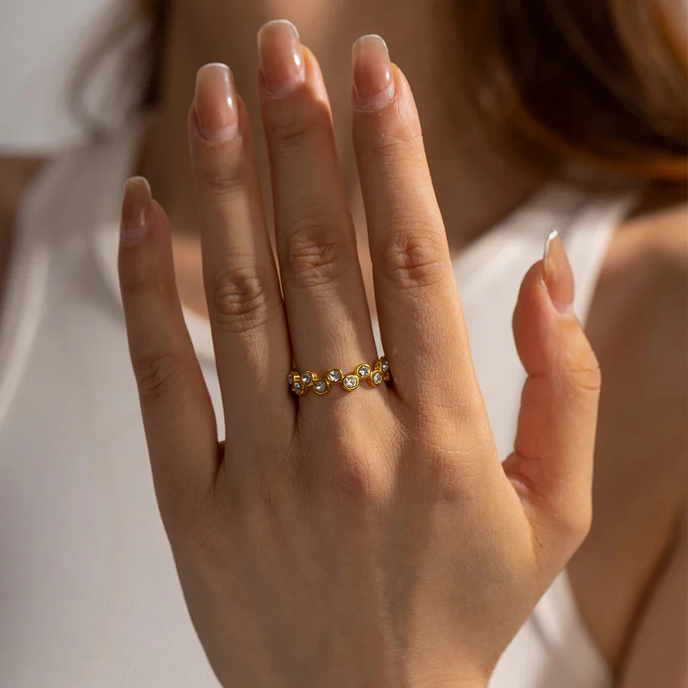 Nova Glow - Staggered Open Gold Ring with Crystals - Image 4
