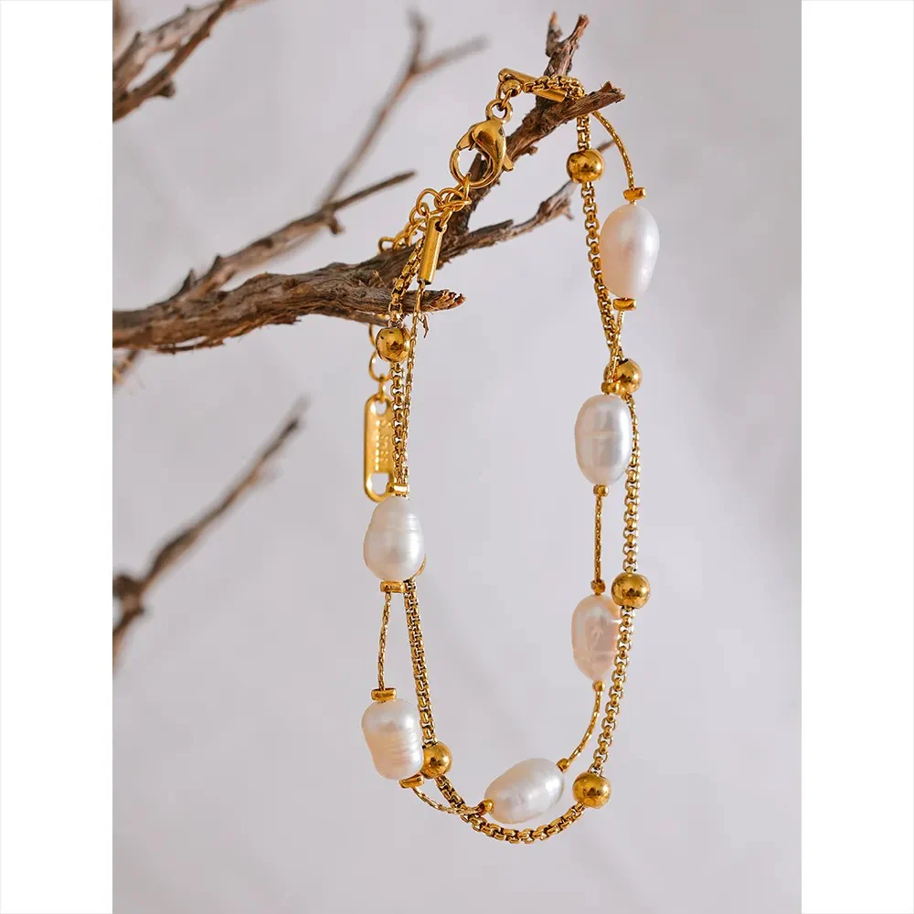 Pure Harmony - 18k Bracelet with Pearls - Image 5