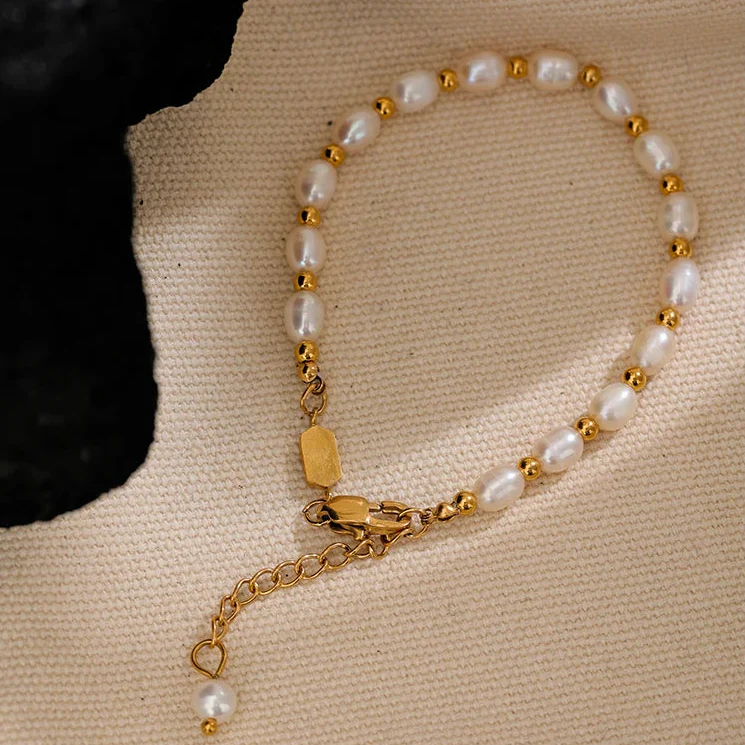 Universal Truth - Gold Pearl Bracelet - Image 3